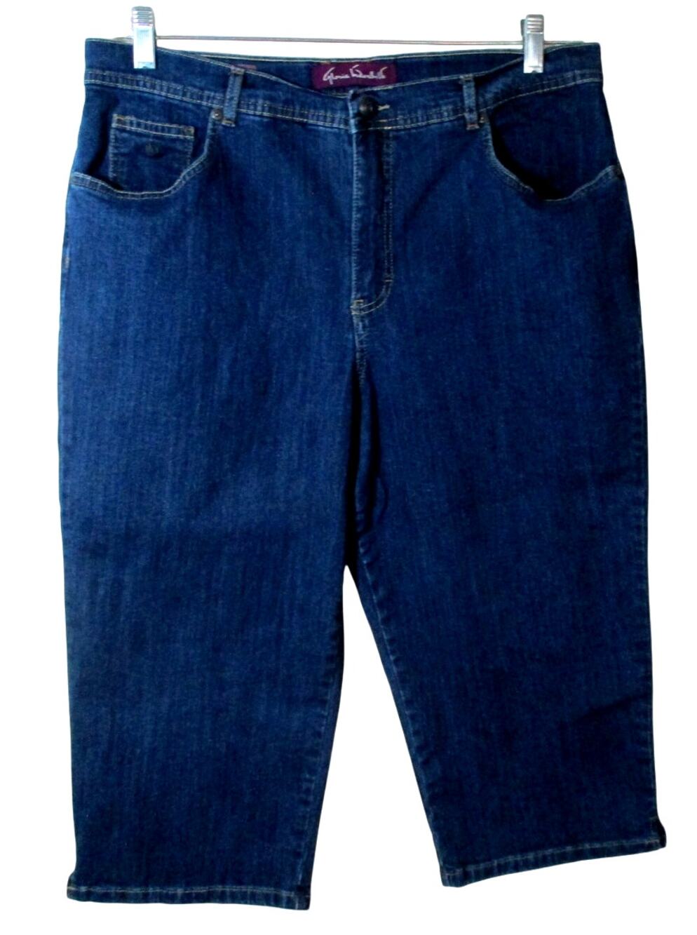 Gloria Vanderbilt Women's Mid Rise Stretch Dark Wash Blue Jean Capri's Size 16